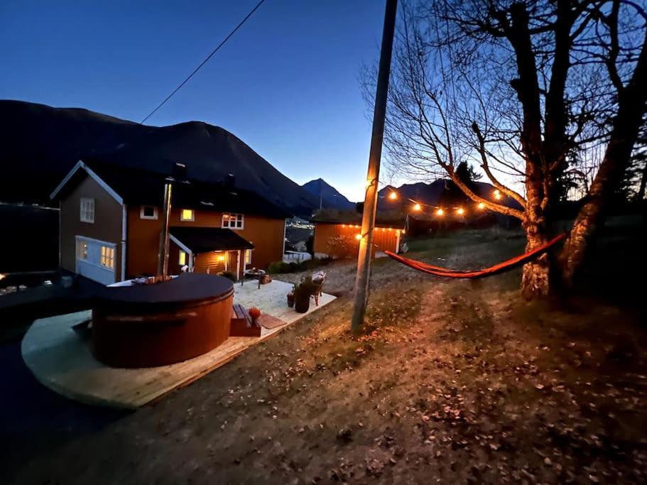 Moonvalley Lodge - Stort & Koselig Hus - Mandalen المظهر الخارجي الصورة
